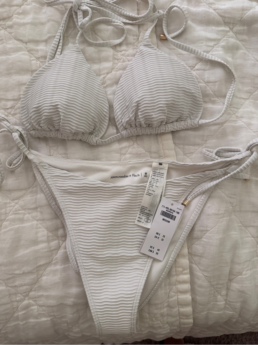 Abercrombie & Fitch White Ribbed Bikini Set. Never worn. Tags removed from top.